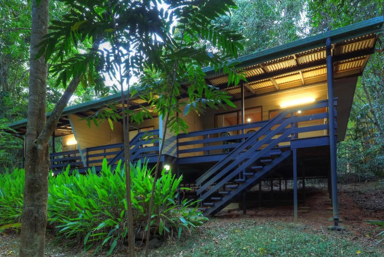 Chambers Wildlife Rainforest Lodges Lake Eacham